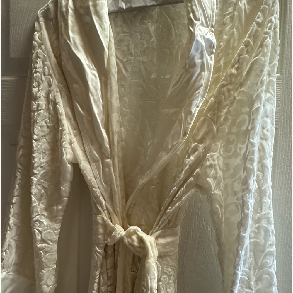 Long Giraffe at home robe!